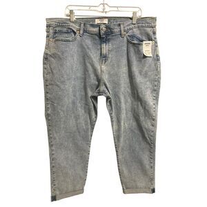 552 Denizen by Levi’s Boyfriend Jeans Women’s Light Wash Relaxed Denim